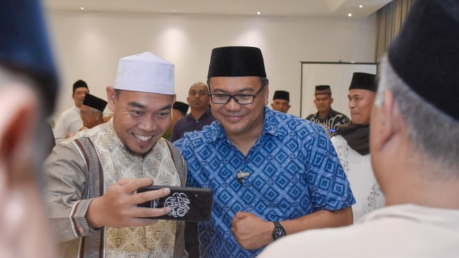 Bacalon Bupati Deliserdang, Asri Ludin Tambunan bertrmu dengan tokoh lintas agama.