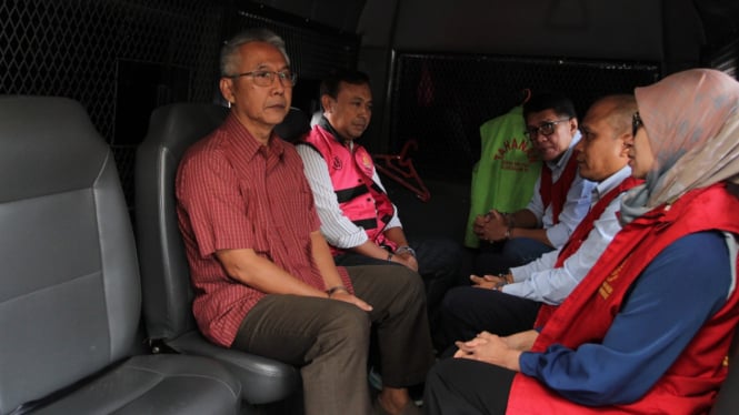 5 tersangka korupsi pengadaan pekerjaan troli di Bandara Kualanamu ditahan Kejati Sumut.