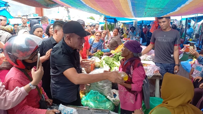 Cagub Sumut, Edy Rahmayadi saat tinjau Pasar Tiga Raya, Simalungun.