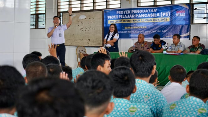 KAI Bandara gelar kampanye sosialisasi keselamatan kereta api 60 detik aman sampai tujuan.