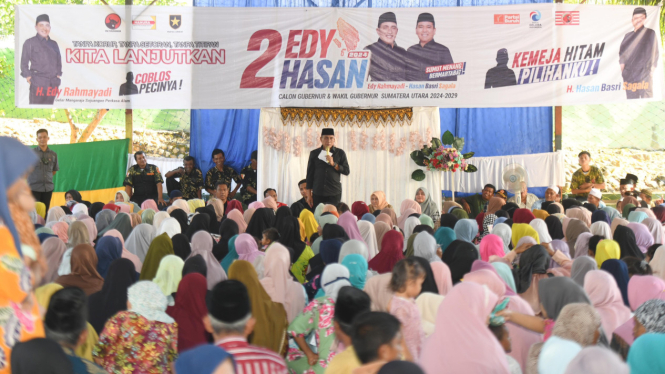 Calon Gubernur Sumut, Edy Rahmayadi saat tatap muka dengan masyarakat di Madina.