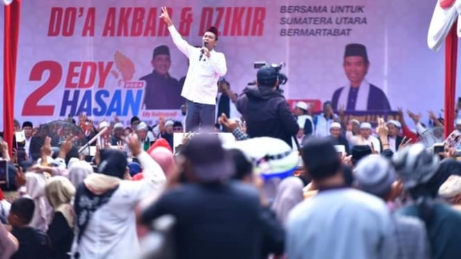 Ustaz Abdul Somad hadiri doa Akbar dan zikir bersama Edy Rahmayadi-Hasan Basri Sagala di Tapsel.