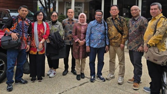 Rombongan Unimed mengunjungi Kedutaan Indonesia di Wasingthon DC.