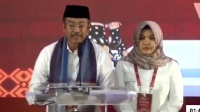 Paslon Bupati dan Wakil Bupati Madina nomor urut 2, Saipullah Nasution-Atika Azmi Utammi Nasution.