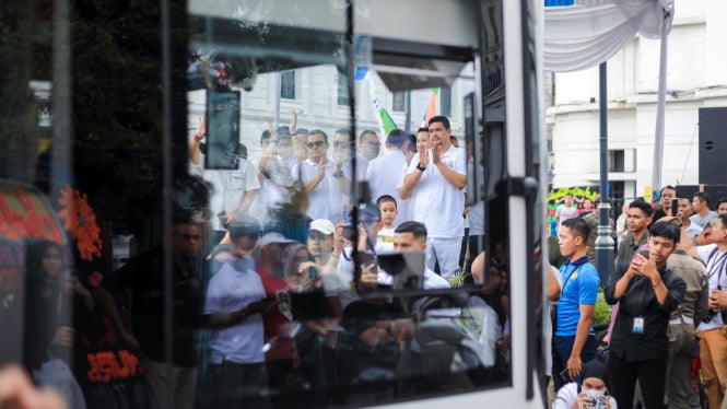 Wali Kota Medan, Bobby Nasution saat meresmikan 60 unit bus listrik di Kota Medan.