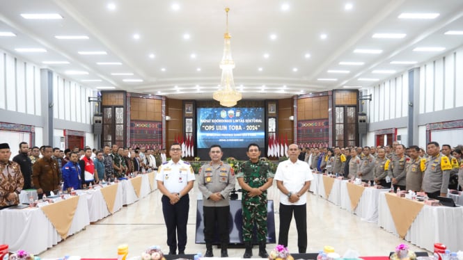 Rapat persiapan pengamanan Nataru 2024/2025 Sumut di Mapolda Sumut.