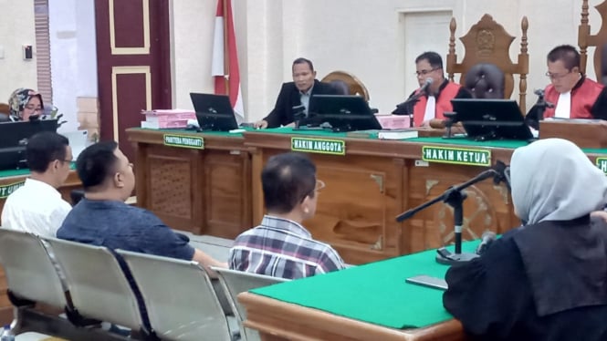 Sidang korupsi dengan terdakwa, eks Kadis BMBK Sumut, Bambang Pardede.