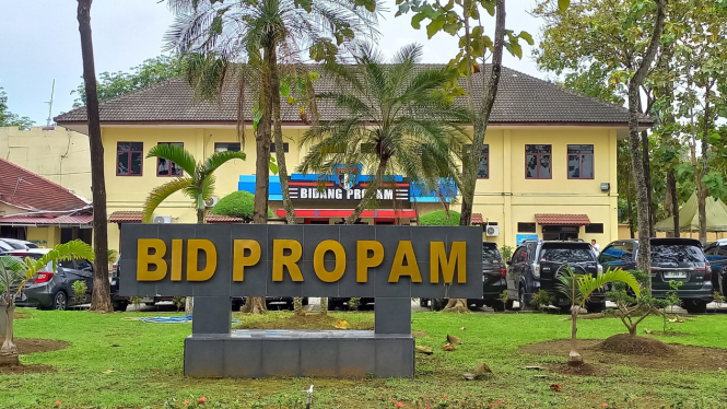 Gedung Bidang Propam Polda Sumut.