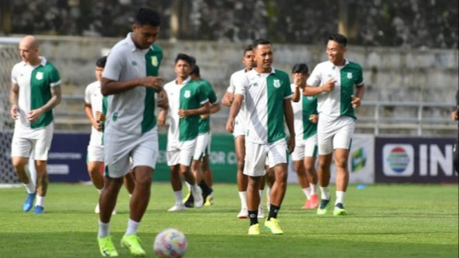 Pemain PSMS Medan berlatih bersiap hadapi Nusantara United.