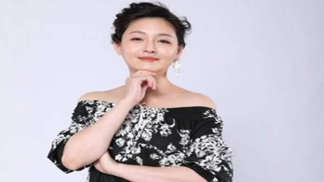 Barbie Hsu.