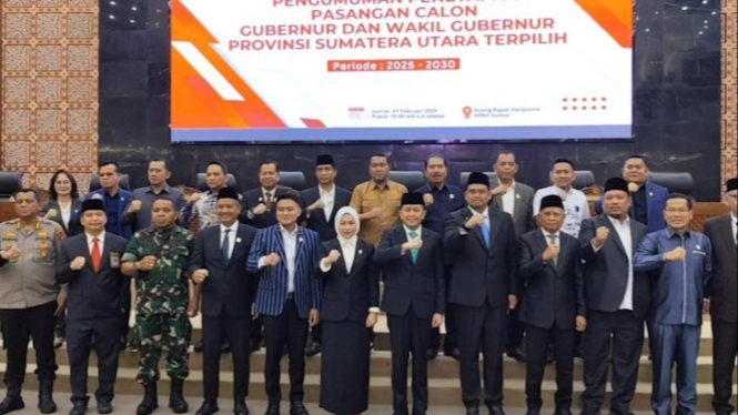 Penetapan Bobby Nasution-Surya sebagai Gubernur dan Wakil Gubernur Sumut periode 2025-2030 di Gedung DPRD Sumut.