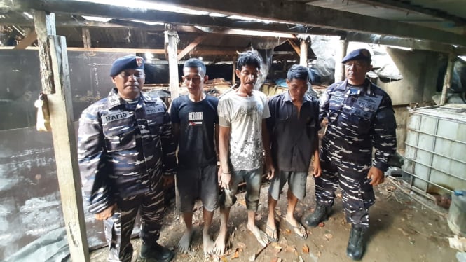 Tiga pelaku sindikat pencurian avtur di Deliserdang ditangkap TNI AL.