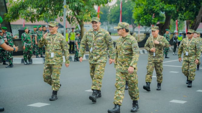 Gubernur Sumut, Bobby Nasution mengikuti Retreat Pembekalan Bersama kepala daerah di Akademi Militer, Magelang.