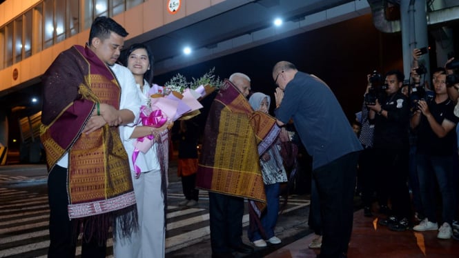 Gubernur Sumut, Bobby Nasution bersama Wakil Gubernur Sumut Surya disambut Forkopimda.