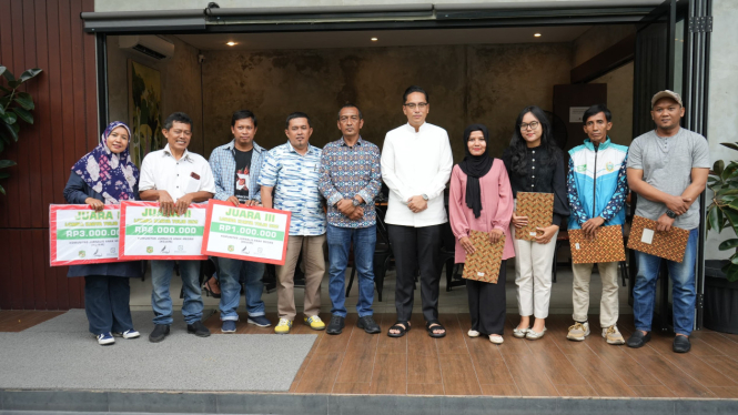Wali Kota Medan, Rico Waas saat menghadiri acara penyerahan hadiah karya tulis yang digelar KoJAM.