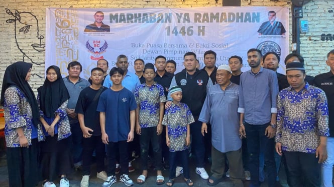 234 SC dan Bonar saat menyalurkan bantuan beras 1 ton beras ke anak yatim piatu di Kota Medan.