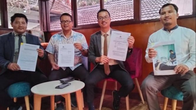 Tim kuasa hukum Ramli Sembiring dari Law Office and Advokat Irwansyah Nasution and Partners.