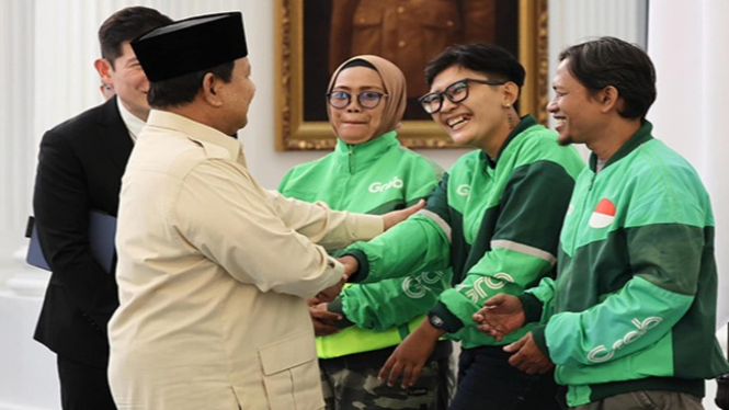 Presiden RI, Prabowo Subianto, bertemu dengan driver ojek online.