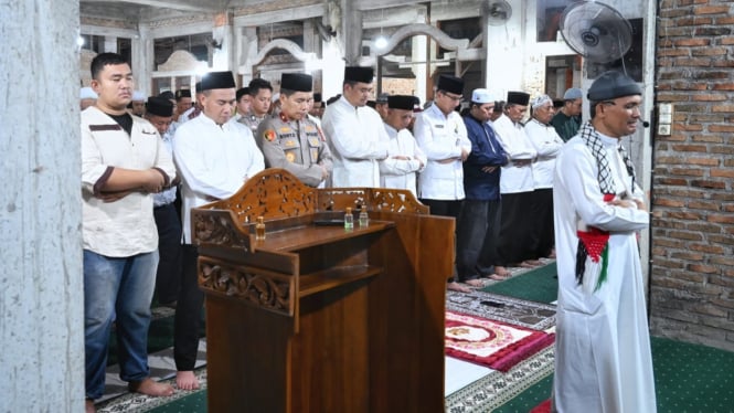 Gubernur Sumut, Bobby Nasution dan Wagub Sumut, Surya, Safari Ramadan di Masjid Ar-Rohmatul Hidayah, Jalan Panglima Denai.