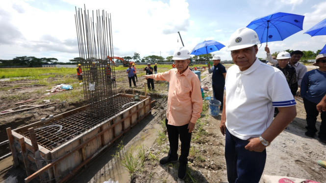 Ketua PP Muhammadiyah, Dr. K.H. Anwar Abbas tinjau arena Muktamar Muhammadiyah di Kabupaten Deliserdang.