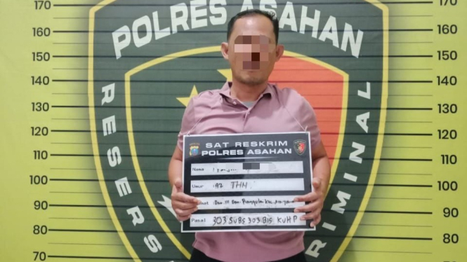 PP, oknum anggota DPRD Asahan saat diamankan polisi.