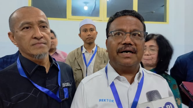 Rektor Unimed, Prof Baharuddin.