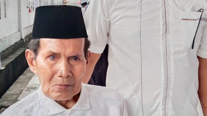 Calhaj tertua asal Sergai, Salam Alifiah (95).