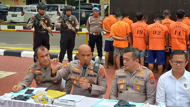 Kapolres Pelabuhan Belawan, AKBP. Oloan Siahaan saat memberikan keterangan pers di Mapolres Pelabuhan Belawan beberapa waktu lalu.