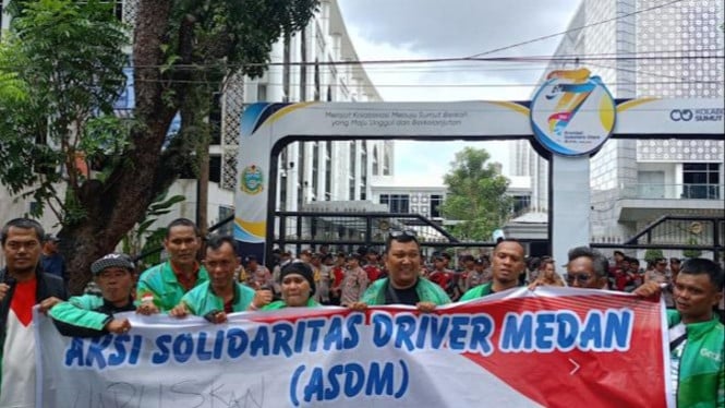 Ratusan Driver Grab di Medan Protes GrabBike Hemat, 'Paksa' Bayar Demi ...