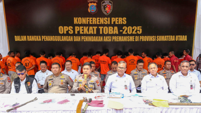 Polda Sumut menggelar konferensi pers penindakan tegas aksi premanisme.