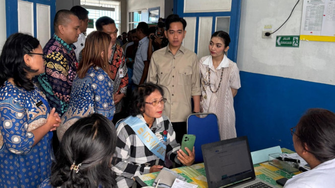 Wapres RI, Gibran Rakabuming Raka di UPTD Puskesmas Sigompul, Humbahas.