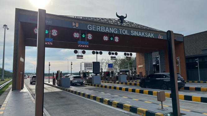 Gerbang Tol Sinaksak di Kabupaten Simalungun.