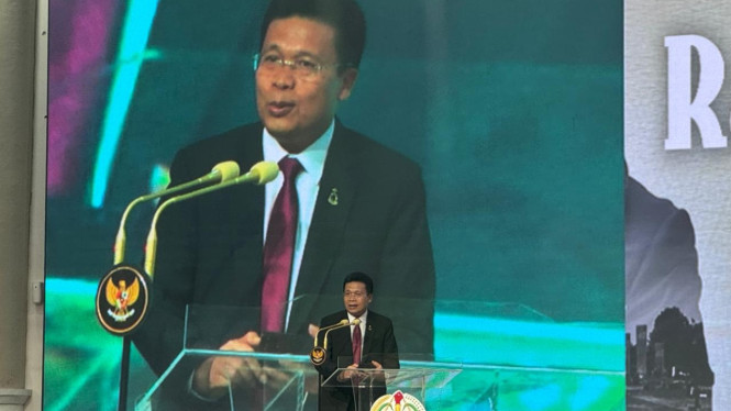 Ephorus HKBP, Pdt. Dr Victor Tinambunan.