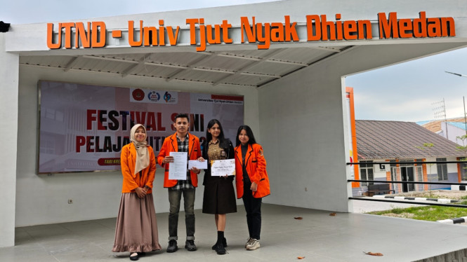 Angelia Cristine siswi SMK Negeri 11 Medan sabet juara 1 Festival Seni Pelajar UTND 2025.