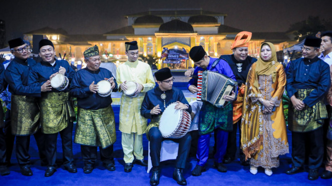 Wali Kota Medan, Rico Waas resmi membuka Gelar Melayu Serumpun 2025.
