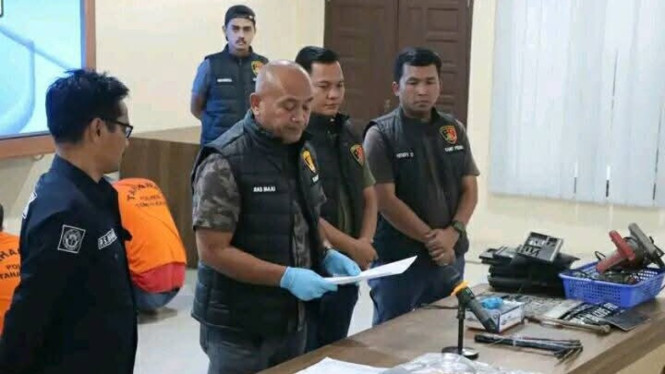 Polres Tanah Karo ungkap kasus polisi gadungan.