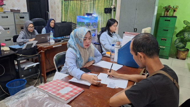 Kelurahan Teladan Barat meluncurkan inovasi layanan administrasi digital bernama Tebar Sidig.