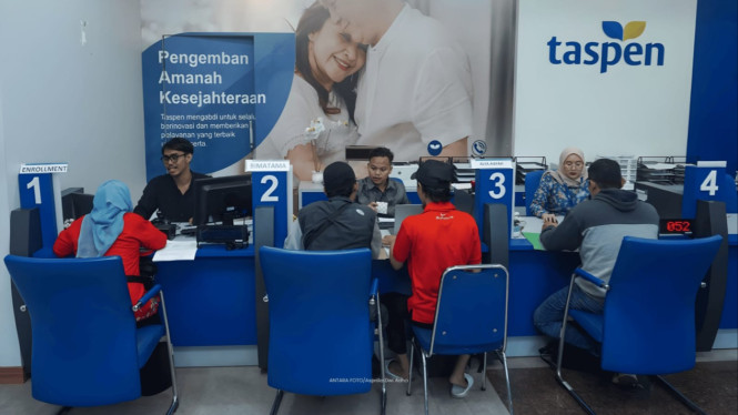 TASPEN Pastikan Gaji Ketiga Belas untuk Penerima Pensiun Tepat Waktu.