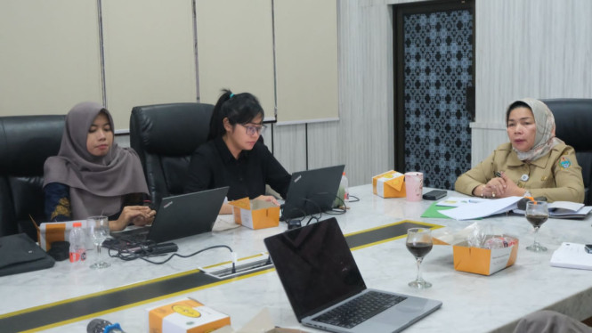Kadis LHK Sumut, Yuliani Siregar.