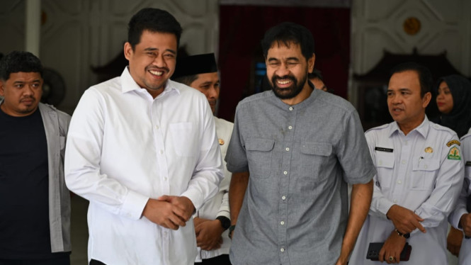 Gubernur Sumut, Bobby Nasution saat bertemu dengan Gubernur Aceh, Muzakir Manaf di Banda Aceh.