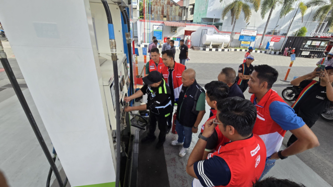 Pertamina Regional Sumbagut cek SPBU pendistribusian BBM saat libur Hari Raya Iduladha 1446 Hijriah.