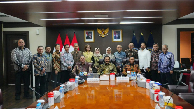 Menteri Imipas, Agus Andrianto dilantik sebagai Ketua MWA USU.