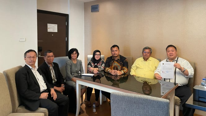 Kuasa hukum YPDA versi Partahi Siregar.