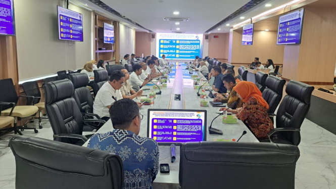 Rakor Satgas percepatan pembentukan Koperasi Merah Putih.