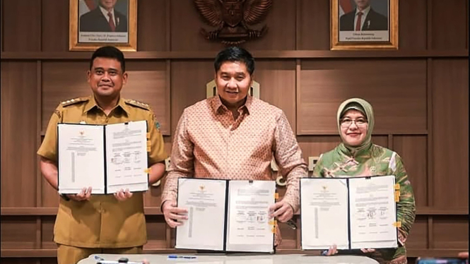 Gubernur Sumut, Bobby Nasution dan Menteri PKP, Maruarar Sirait.