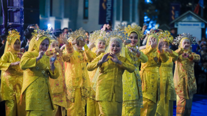 Colorful Medan Night Carnival 2025.