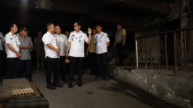 Walikota Medan, Rico Waas meninjau Eks Perisai Plaza.