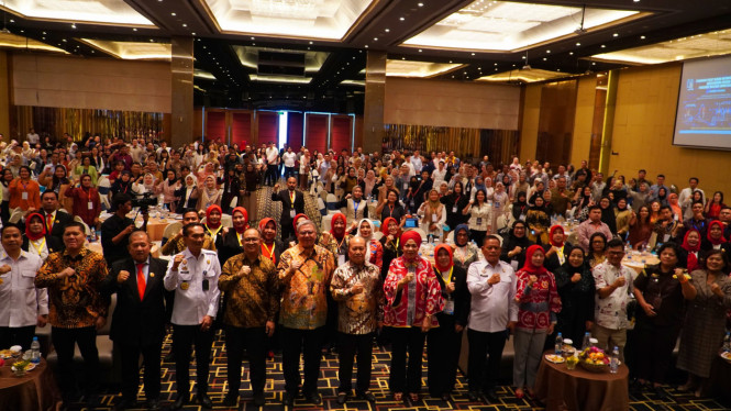 Seminar Ikatan Notaris di Hotel Grand Mercure Medan.