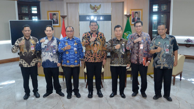 Gubernur Sumut, Bobby Nasution terima kunjungan Ditjen Dukcapil.