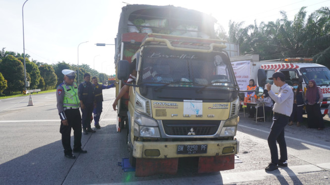 Terjaring ODOL, 4 kendaraan di Tol Medan Binjai diputar balik.